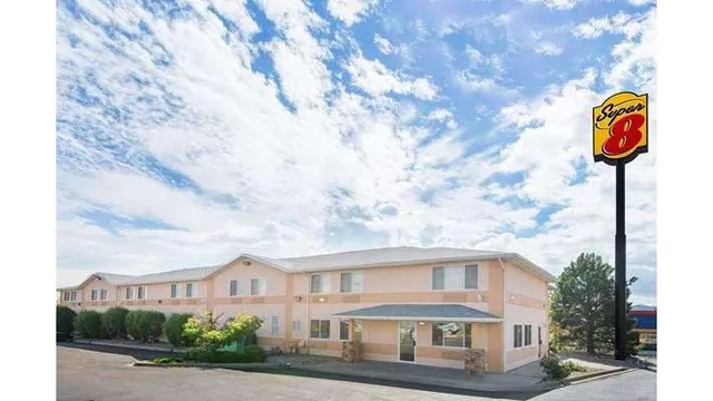 Super 8 by Wyndham Trinidad