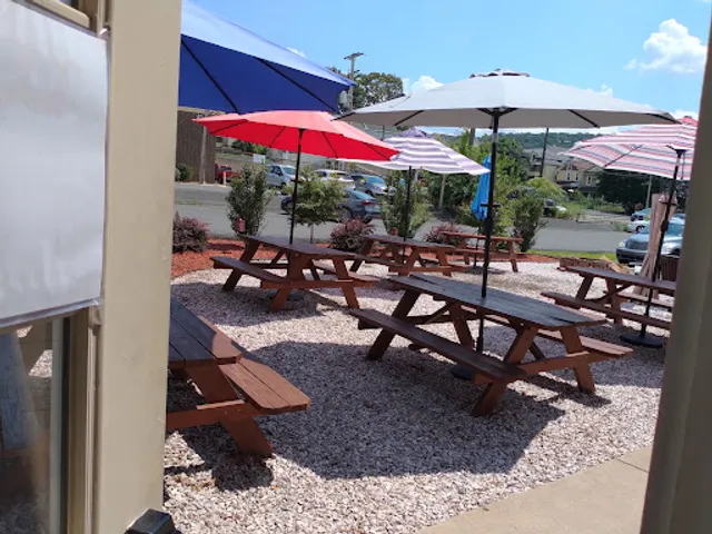 Sweet Chaos (formerly Hurr’s Dairy)