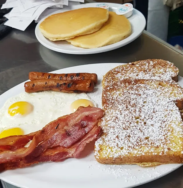Skyway Jack's Breakfast & Lunch