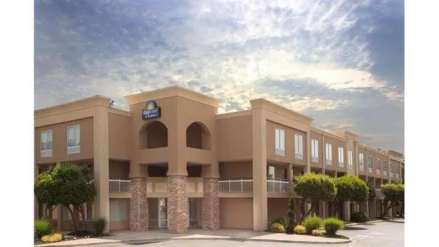 Days Inn by Wyndham Greenville
