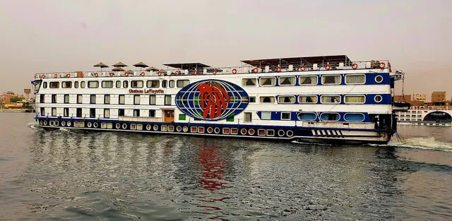Chateau Lafayette Floating Hotel