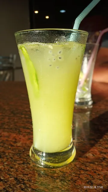 KOYLA RESTAURANT KAVOOR