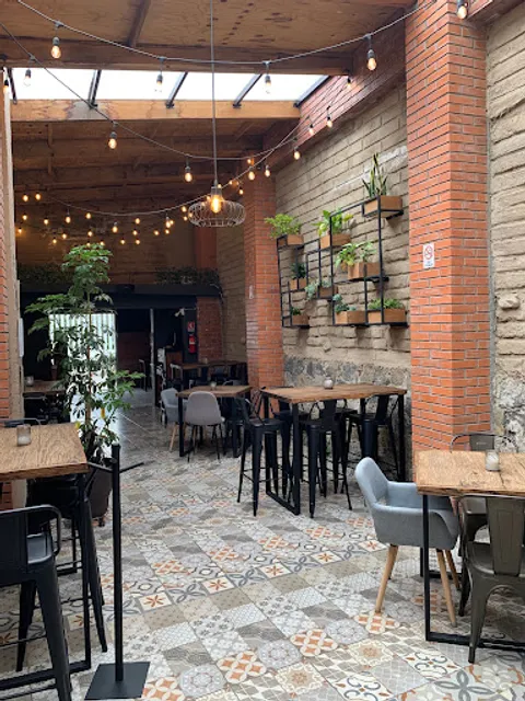 Ciento Treinta Bistro Cafe