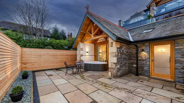 Applegarth Villa & Apple Restaurant