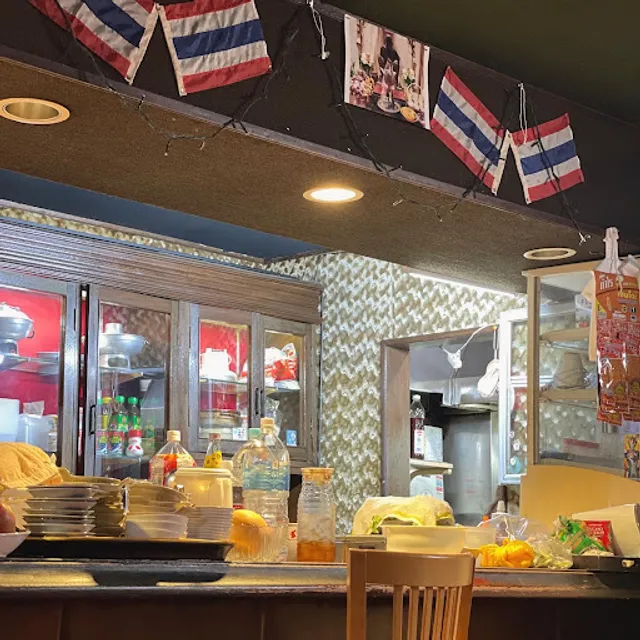 タイレストラン プアン 長岡店