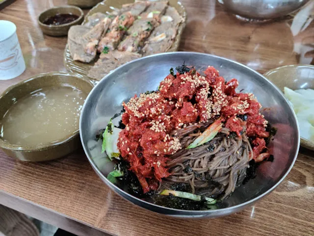 강릉해변막국수