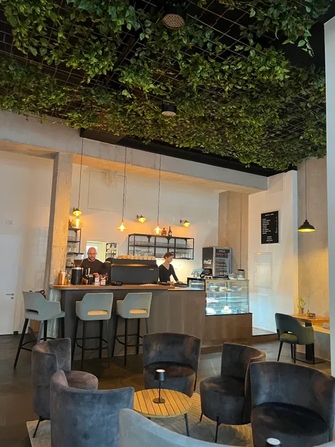 butterfly | brunch & bar. coffee & cocktails.