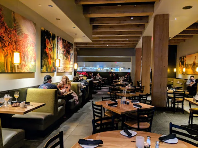 Cooper’s Hawk Winery & Restaurant