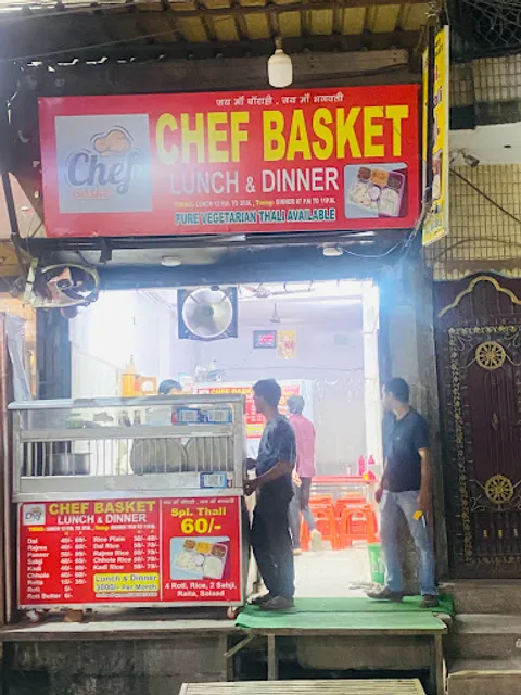 CHEF BASKET