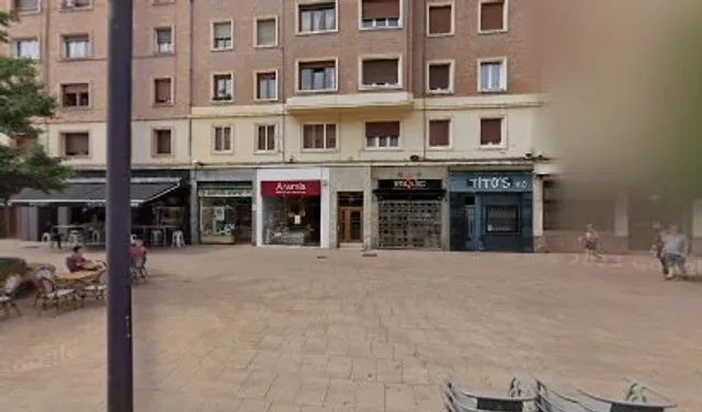 Sancho el Sabio Kalea, 17