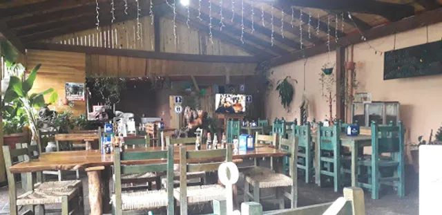 El muelle de San Blas Carnes y mariscos