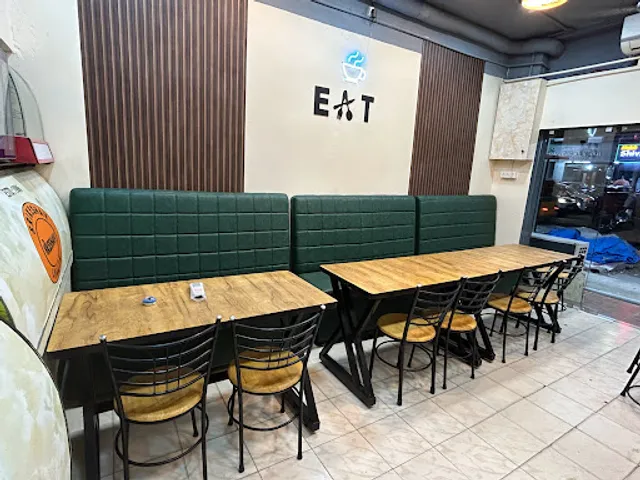 Sri Keshav Chaats AC