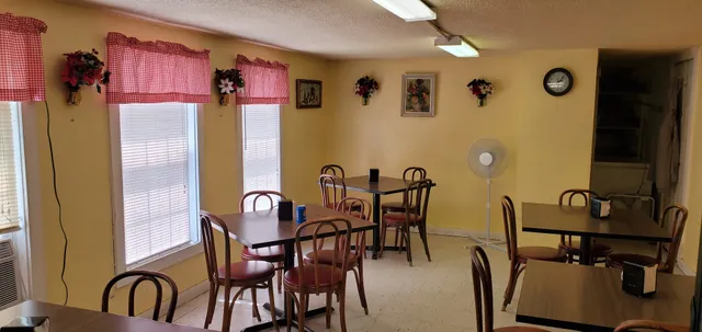 Papeno's Pizza in Marengo