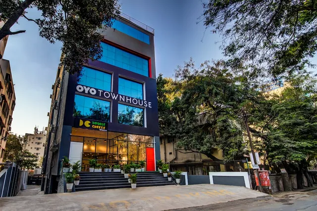 OYO Townhouse 059 Magarpatta