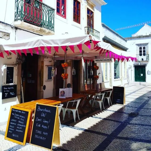 Bruncheria - Fresh Food & Smoothies