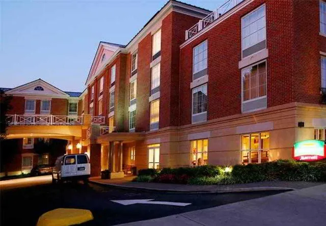 Courtyard by Marriott Charlottesville - University Medical Center