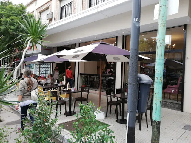 9 de Julio Coffee & Ice Cream Shop