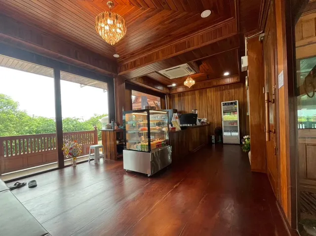 เรือนสิงหนาท คาเฟ่ แอนด์ รีสอร์ท