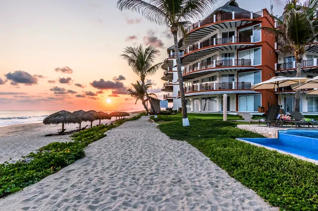 Vivo Resorts & Residences