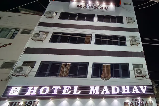 Hotel Madhav Virpur