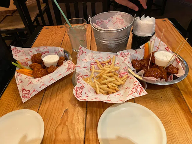 AlasWings Ciudad Granja