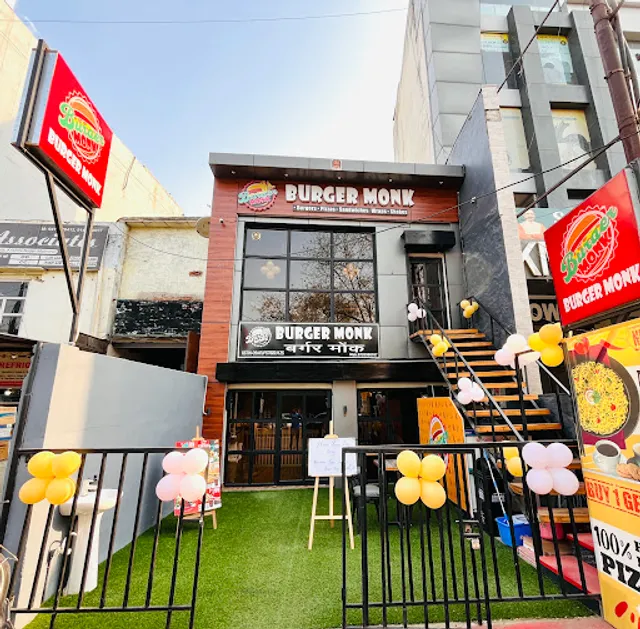 Burger Monk, Mathura