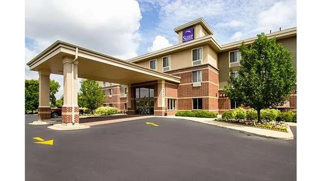 Sleep Inn & Suites Madison - Monona