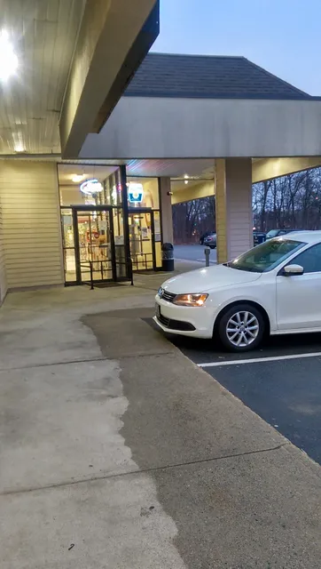 Curtis Liquors - Weymouth