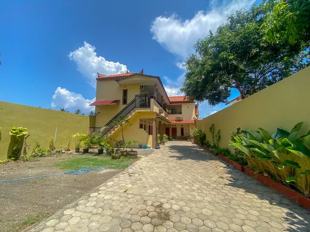 Urbanview Griya Lota Guest House