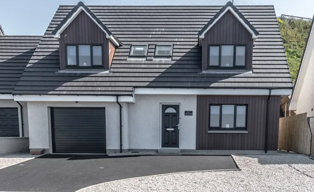 15 Waters Edge, Banff