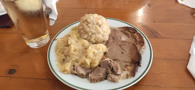 Weinbau u Buschenschank Fam Franz Zöchling