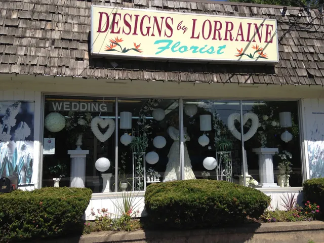 Designs By Lorraine