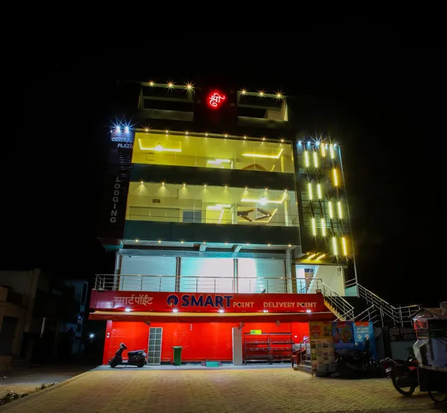 HOTEL CENTRAL PLAZA LODGING