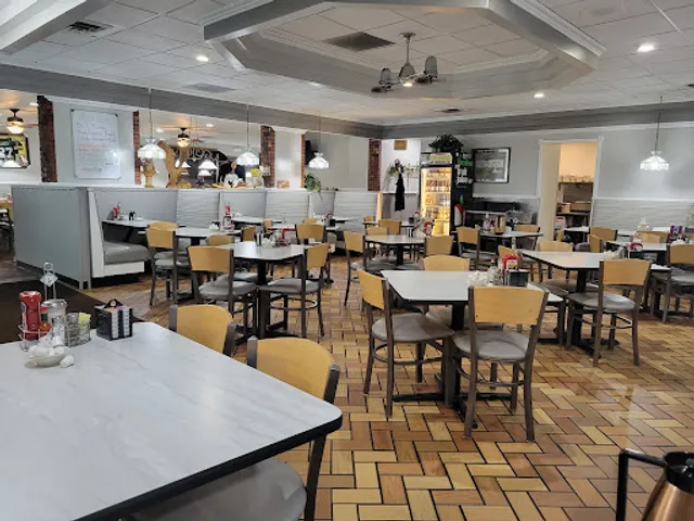 Four Star Family Restaurant