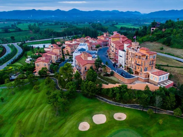 The Eyrie Residence Khaoyai