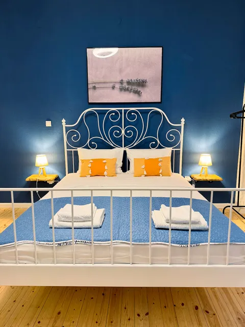 Nowhere Stay - Apartments & Studios