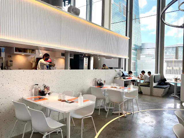 SECOND FLOOR CAFE Breeze Nanshan