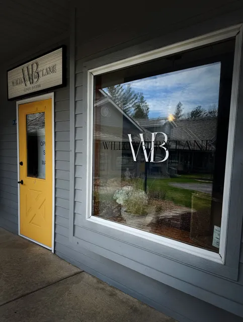 Willowbury Lane Home Decor