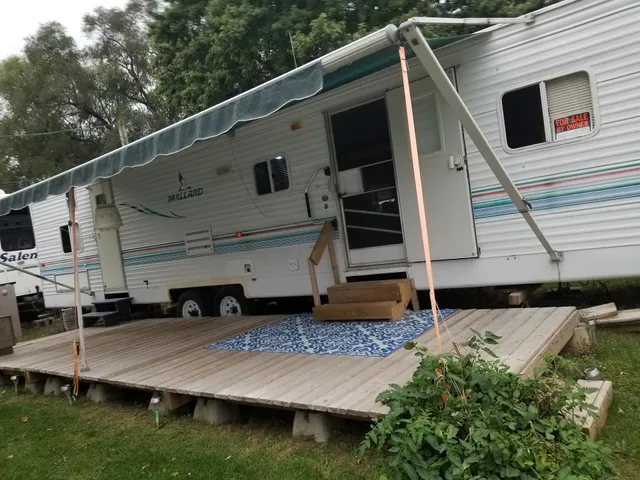 Holiday Beach Resort