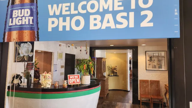 Pho Basi 2