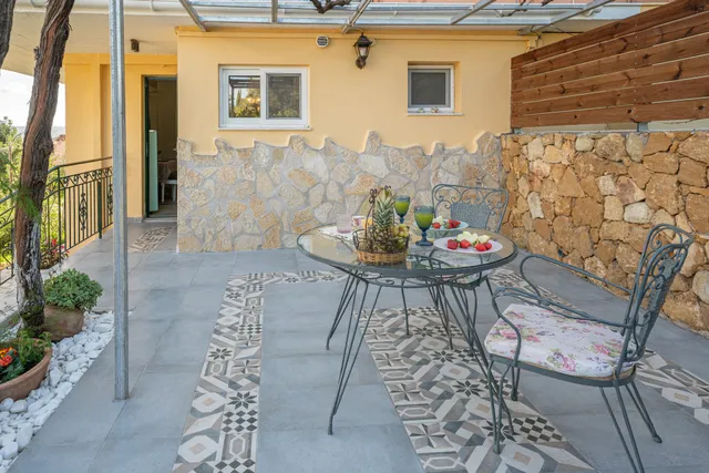 KYVELI SUPERB SEA VIEW APARTMENT