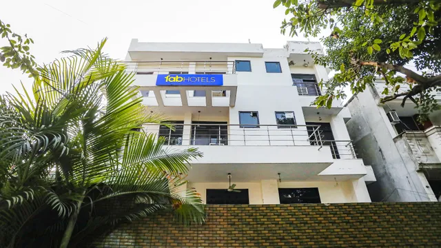 FabHotel Corporate Stay