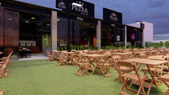 Petra Bar Wanel Ville*
