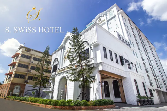 S Swiss Hotel