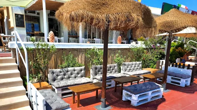 Neo Mediterranean Idees