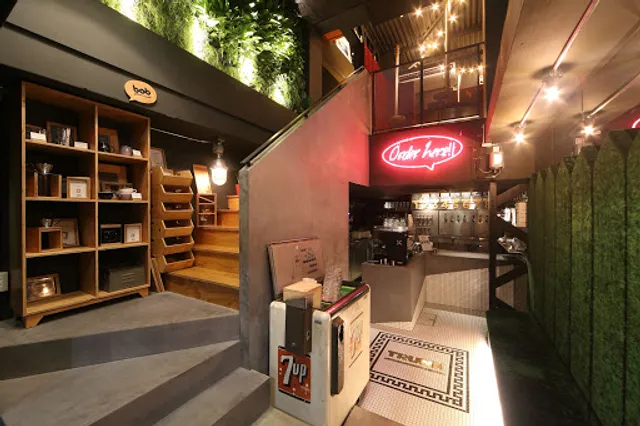 TRUNK COFFEE & CRAFTBEER