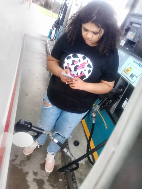 Clark's Pump 'n' Shop Inc