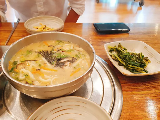 오시오칼국수 본점(하기동)