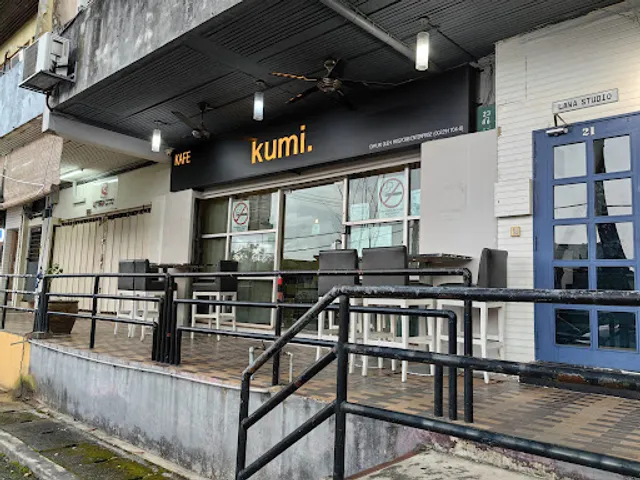 Kumi Café