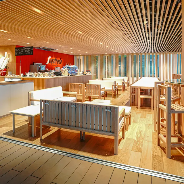 SIT Global Caffe empowered by Segafredo